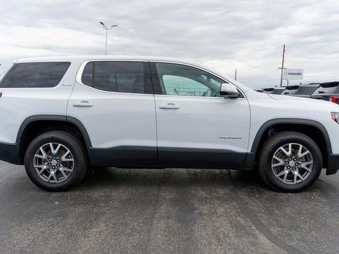 Used 2023 GMC Acadia SLE image 5