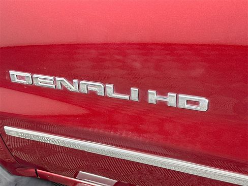 Used 2016 GMC Sierra 2500 Denali w/ Duramax Plus Package image 28