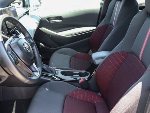 Certified 2025 Toyota Corolla SE w/ Convenience Package FWD image 17