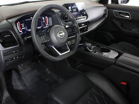 Certified 2023 Nissan Rogue Platinum w/ Platinum Premium Package image 19