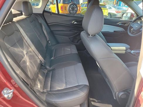 Used 2024 Chevrolet Trax LT image 10