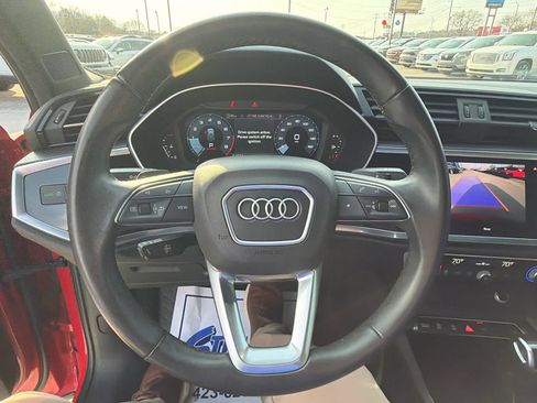Used 2023 Audi Q3 2.0T Premium image 16