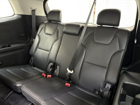 Certified 2025 Kia Telluride S FWD image 28