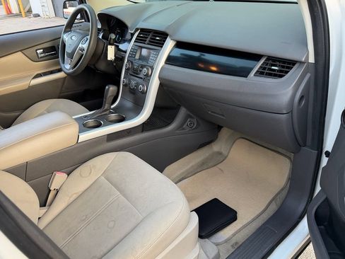 Used 2011 Ford Edge SE w/ 101A Rapid Spec Order Code FWD image 16