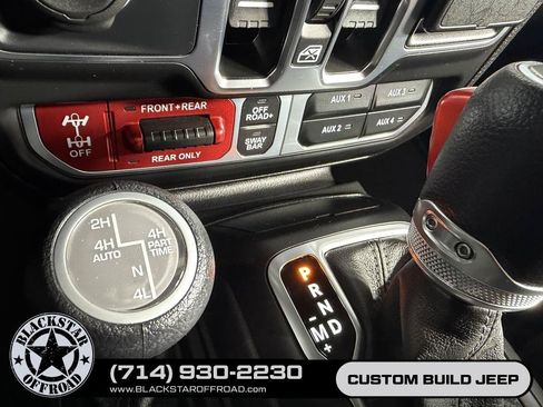 Used 2025 Jeep Wrangler Unlimited Rubicon 4xe AWD/4WD image 25
