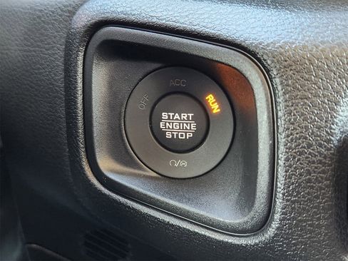 Used 2025 Jeep Wrangler Sport image 20