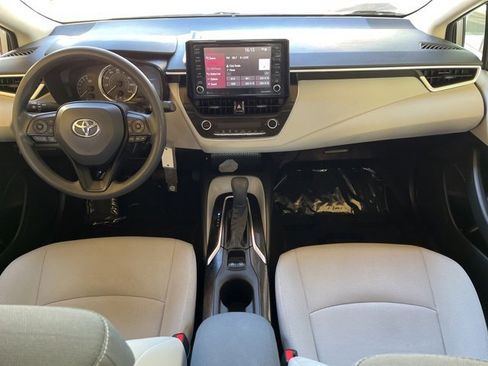 Used 2022 Toyota Corolla LE image 17