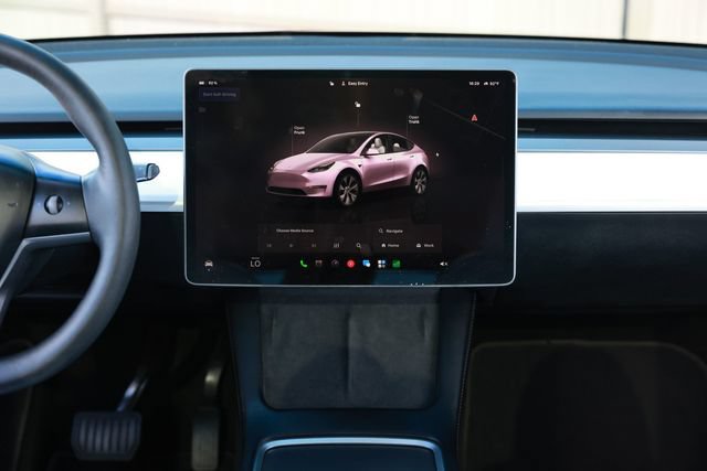 Used 2023 Tesla Model Y Long Range AWD/4WD image 41