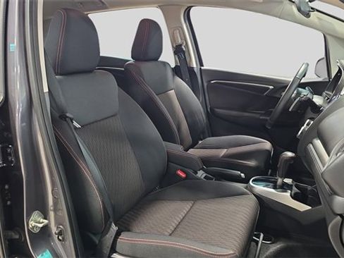 Used 2018 Honda Fit Sport image 12