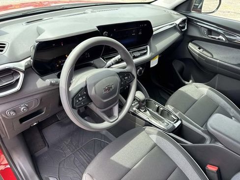 New 2026 Chevrolet TrailBlazer LT w/ Midnight Edition FWD image 40