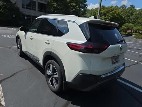 Used 2023 Nissan Rogue SL FWD image 8