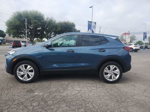 Used 2025 Buick Encore GX Preferred w/ Advanced Technology Package image 4