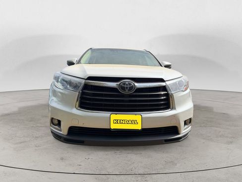 Used 2015 Toyota Highlander Limited w/ Driver Technology Package image 7