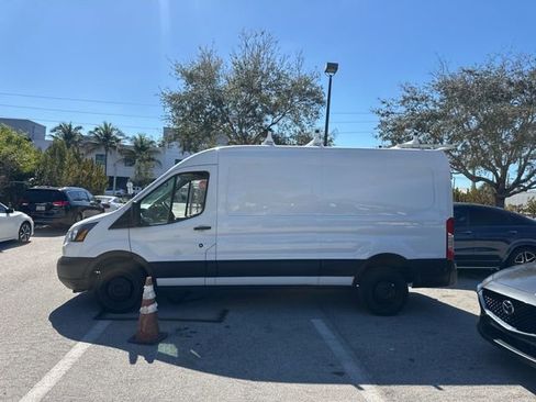 Used 2019 Ford Transit 250 148 Medium Roof image 7
