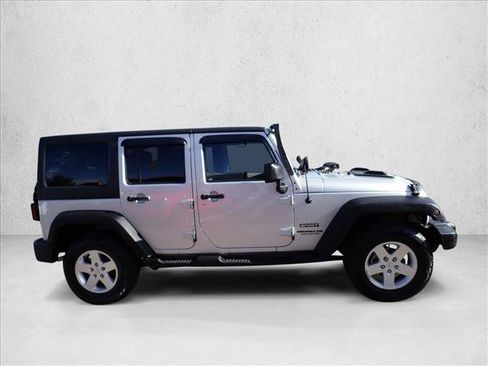Used 2011 Jeep Wrangler Unlimited Sport AWD/4WD image 5