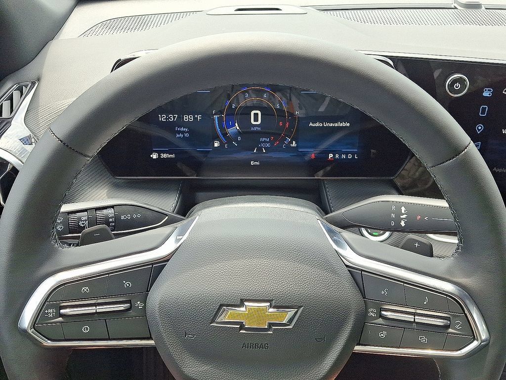 New 2027 Chevrolet Equinox LT w/ Convenience Package II FWD image 6