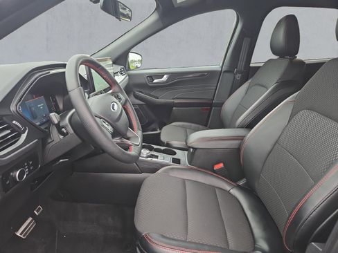 Used 2024 Ford Escape ST-Line w/ Tech Pack #1 AWD/4WD image 11