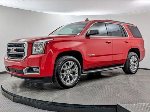 Used 2017 GMC Yukon SLE w/ SLE Value Package image 2