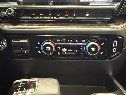 Used 2024 GMC Sierra 1500 Elevation w/ Elevation Premium Package AWD/4WD image 20