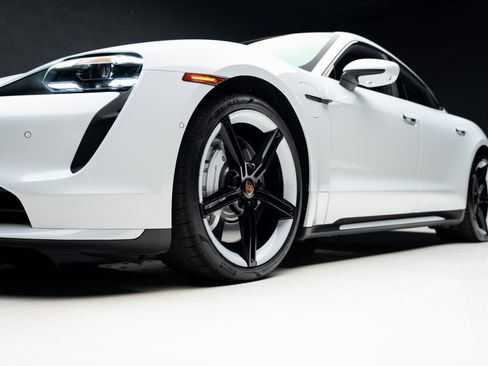 Used 2021 Porsche Taycan Turbo w/ Premium Package image 71