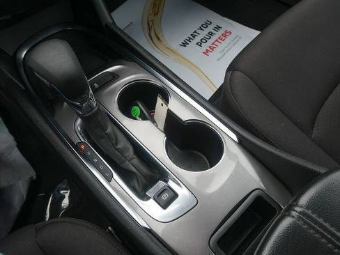 Used 2023 Chevrolet Malibu LT image 33