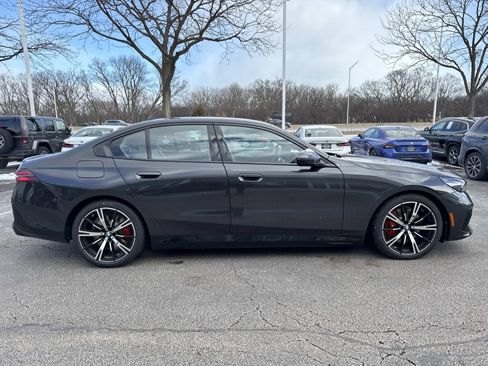 New 2026 BMW 550e xDrive w/ Premium Package image 6