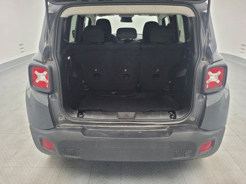 Used 2023 Jeep Renegade Latitude AWD/4WD image 29