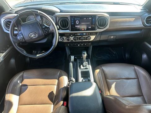 Used 2019 Toyota Tacoma Limited AWD/4WD image 19