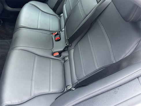 Used 2024 Mercedes-Benz C 300 Sedan image 39