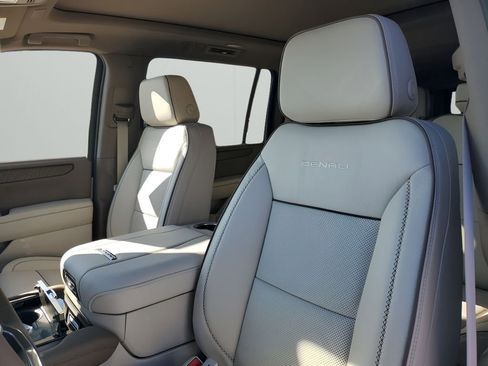 New 2026 GMC Yukon XL Denali w/ Sun & Power Step Package image 27