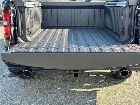 New 2026 RAM 1500 Laramie w/ Night Edition AWD/4WD image 4
