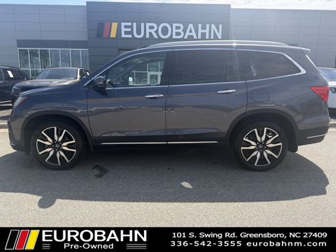 Used 2019 Honda Pilot Touring image 2