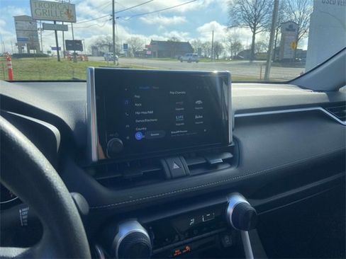 Used 2024 Toyota RAV4 LE image 22