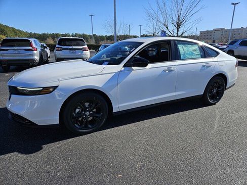 New 2025 Honda Accord SE image 3