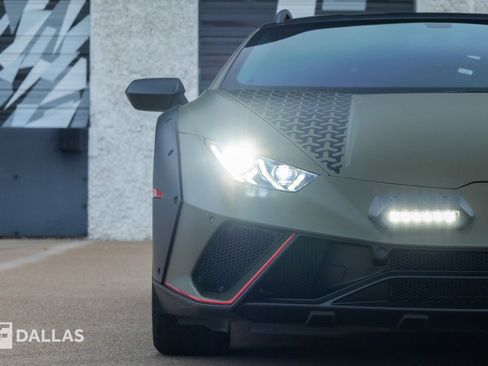 Used 2024 Lamborghini Huracan Sterrato AWD/4WD image 4