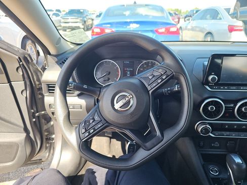 Used 2024 Nissan Sentra S FWD image 7