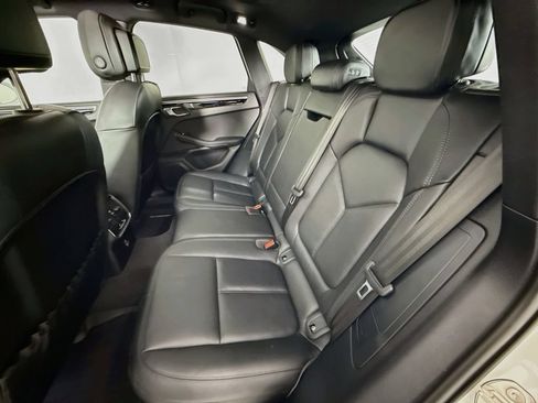 Certified 2023 Porsche Macan Turbo AWD/4WD image 25