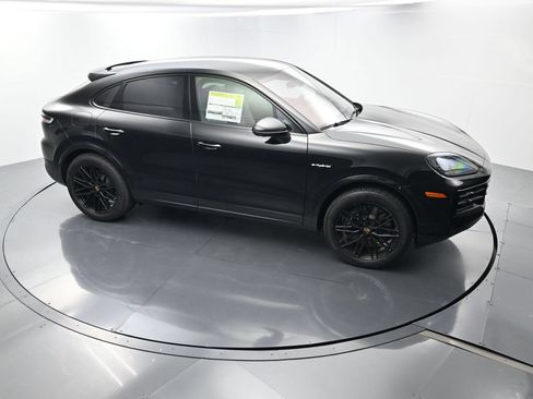 Certified 2026 Porsche Cayenne E-Hybrid Coupe AWD/4WD image 42
