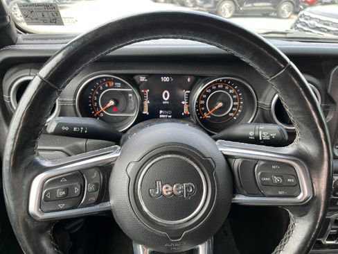 Used 2020 Jeep Gladiator Overland AWD/4WD image 20