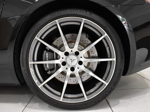 Used 2017 Mercedes-Benz AMG GT Coupe image 13