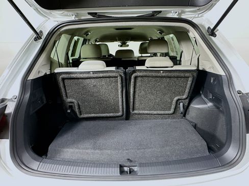 Used 2024 Volkswagen Tiguan S image 28