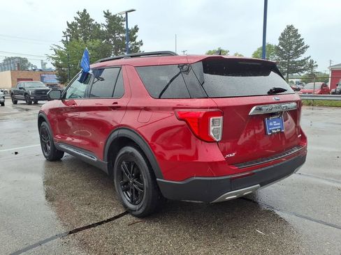 Certified 2023 Ford Explorer XLT w/ Equipment Group 202A AWD/4WD image 9