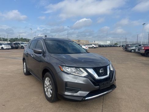 Used 2020 Nissan Rogue S w/ Special Edition Package image 2