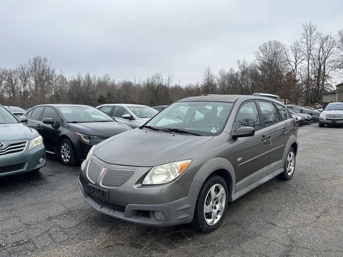 Used 2006 Pontiac Vibe Base 4dr Wagon w/ Preferred Package image 2