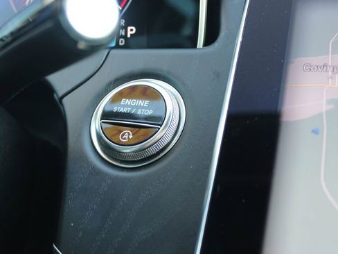 Used 2025 Mercedes-Benz E 350 Sedan image 39