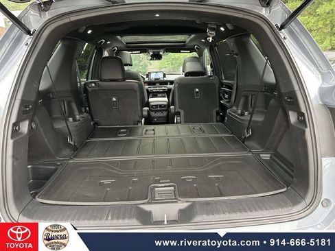 Used 2024 Honda Pilot TrailSport image 15