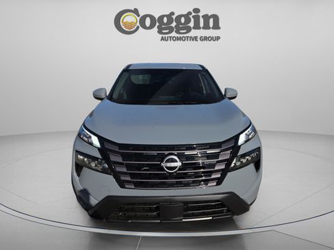 New 2026 Nissan Rogue SV w/ Cold Weather Package FWD image 8