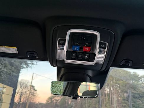 Used 2022 RAM 2500 Limited AWD/4WD image 45