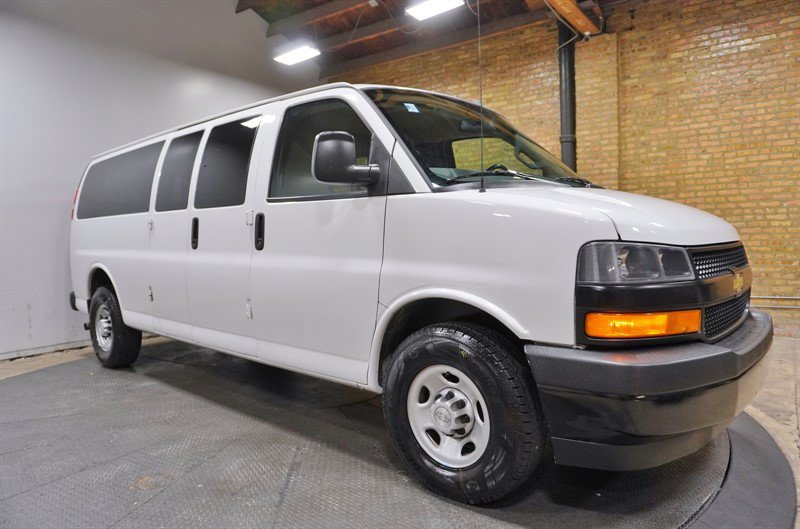 Used 2019 Chevrolet Express 3500 LS RWD image 6