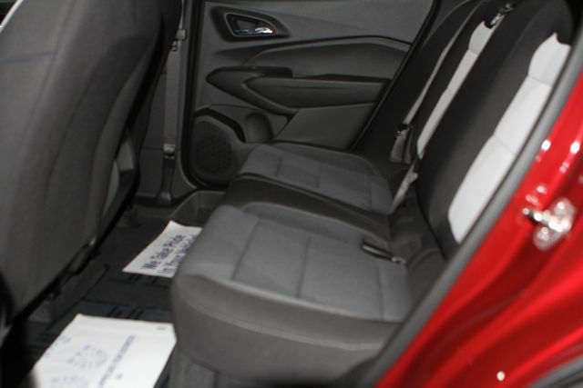 Used 2025 Chevrolet Trax LS w/ LS Convenience Package FWD image 24